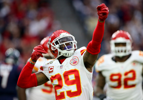 The Chiefs honor the 5x Pro Bowl legend by inviting him to become an assistant DB Coach — the one who went through a battle with cancer and became a symbol of resilience for the Chiefs.